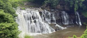 la cascade ryumon no taki